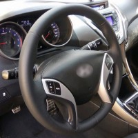 Оплетка на руль из натуральной кожи Hyundai i30 II 2012-2017 г.в. (для замены штатной кожи на руле без подогрева, черная)
