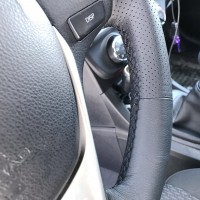Оплетка на руль из натуральной кожи Toyota Corolla XI 2012-2018 г.в. (для руля без штатной кожи, черная)